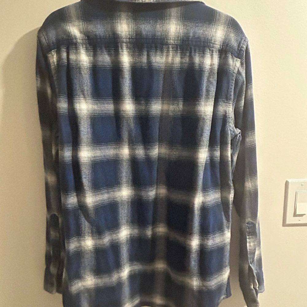 Amazon Essentials Navy and White Checkered Flannel Shirt - Picture 8 of 8